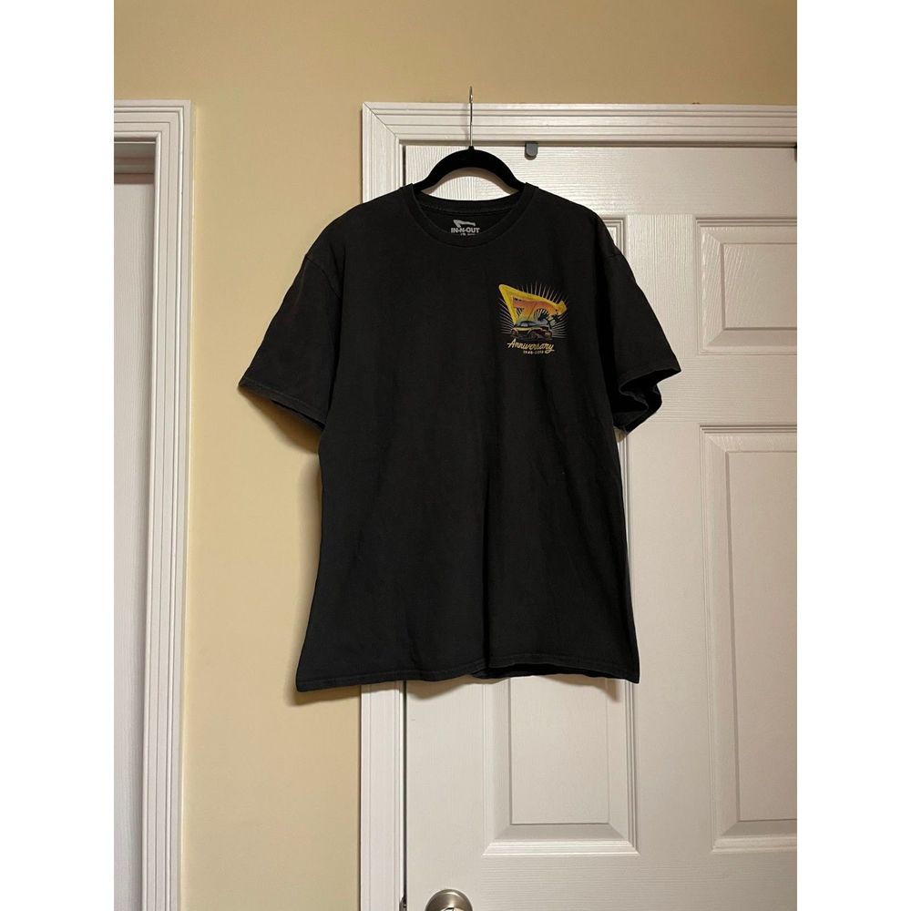 In-N-Out Burger Graphic Tee Size Large